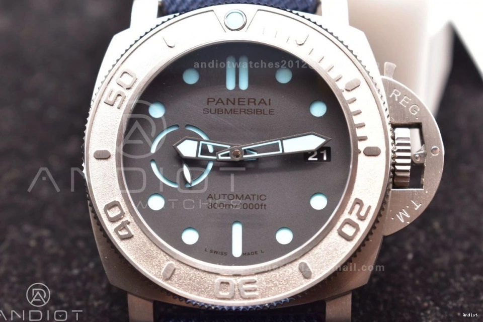 P NY Submersible 997 TI Tit VSF PAM985 Mike Timeless Blue Horn 0725